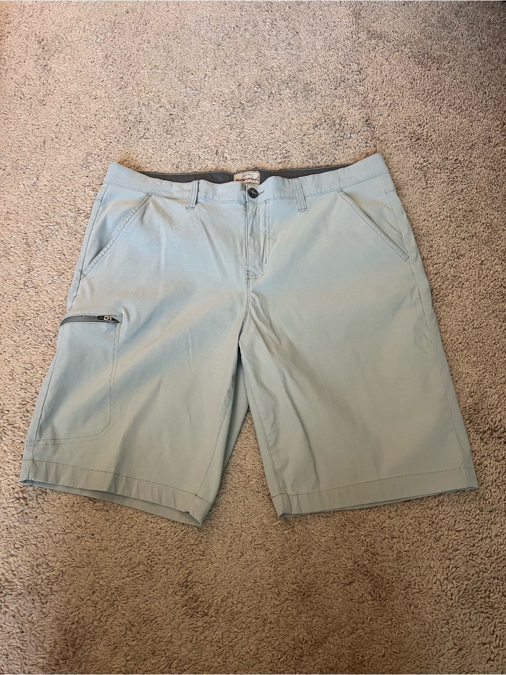 Men's Lightweight Casual Shorts in Light Grey
